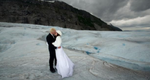 wedding-on-a-glacier